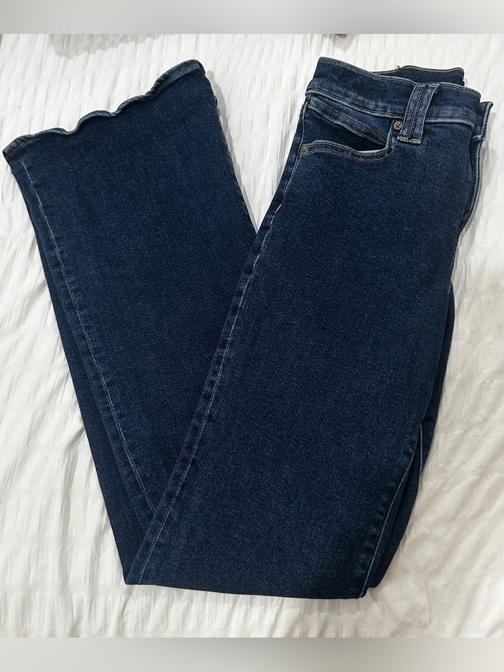 Express 70s Flare Women’s Mid Rise Jeans Size 8 Regular Dark Wash Pants